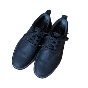 Clarks Men's Black Leather Oxfords